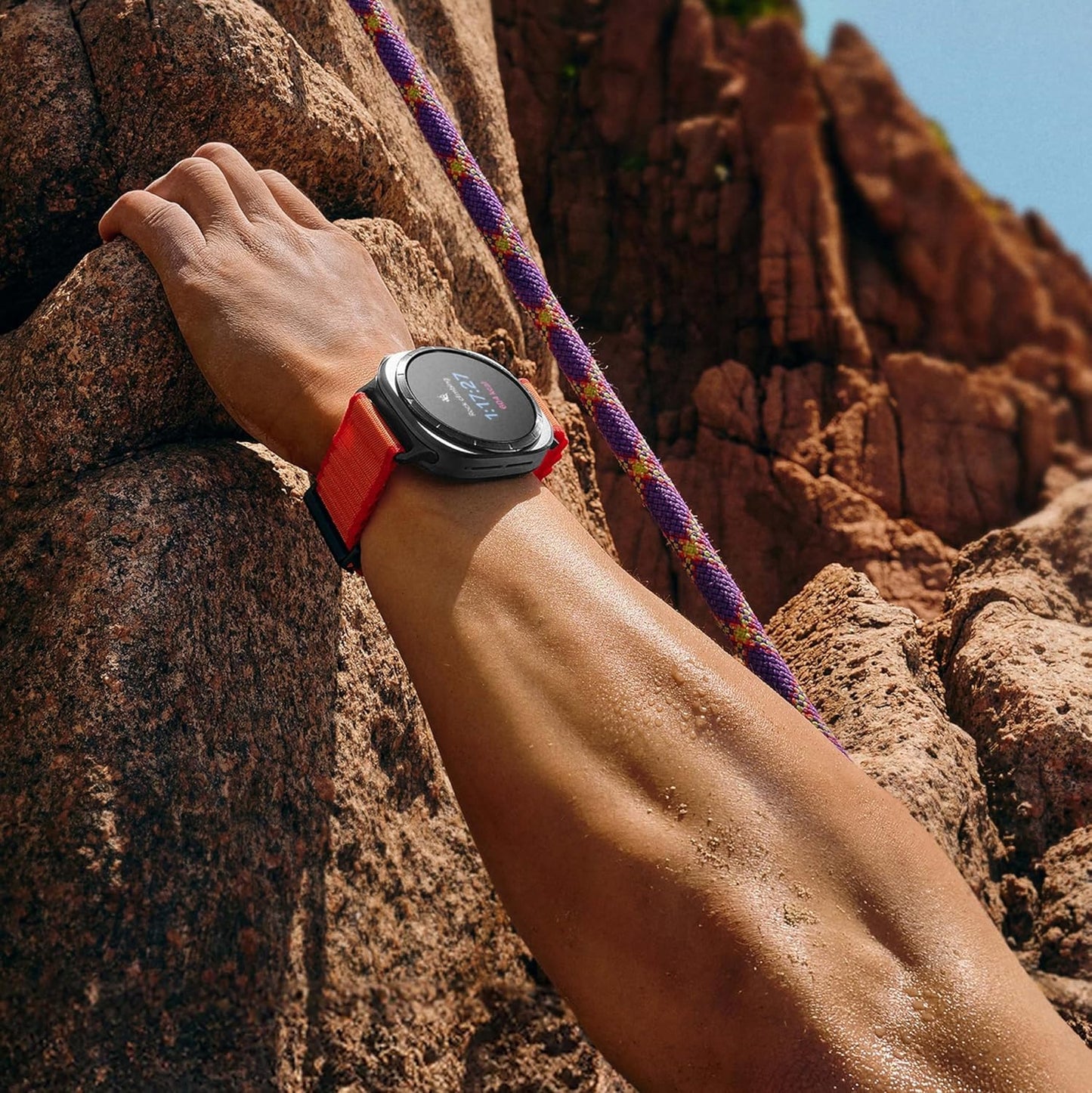 ساعة ذكية ultra smartwatch 2024